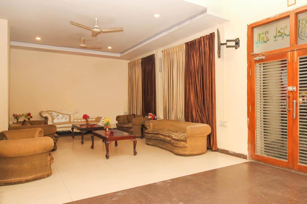 Oyo 7343 Al Shareef Palace Hyderabad Bagian luar foto